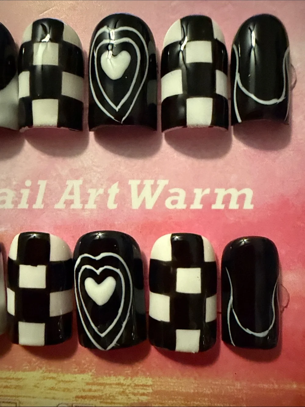 Black & White Checkerboard Heart handmade acrylic Press-On Nails